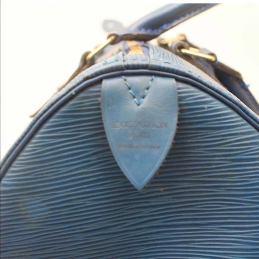 Authentic Louis Vuitton speedy 30 blue epi - Picture 7 of 9